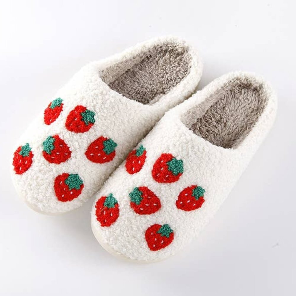 Strawberry Knit Fleece Fuzzy Slippers NEW